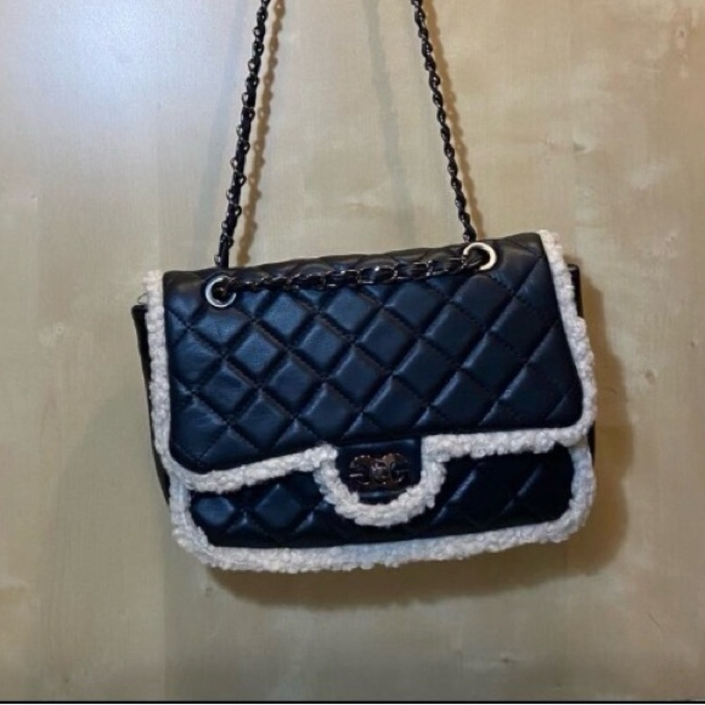 BCB Generation Quilted Sherpa Shoulder Bag – Black Faux Leather